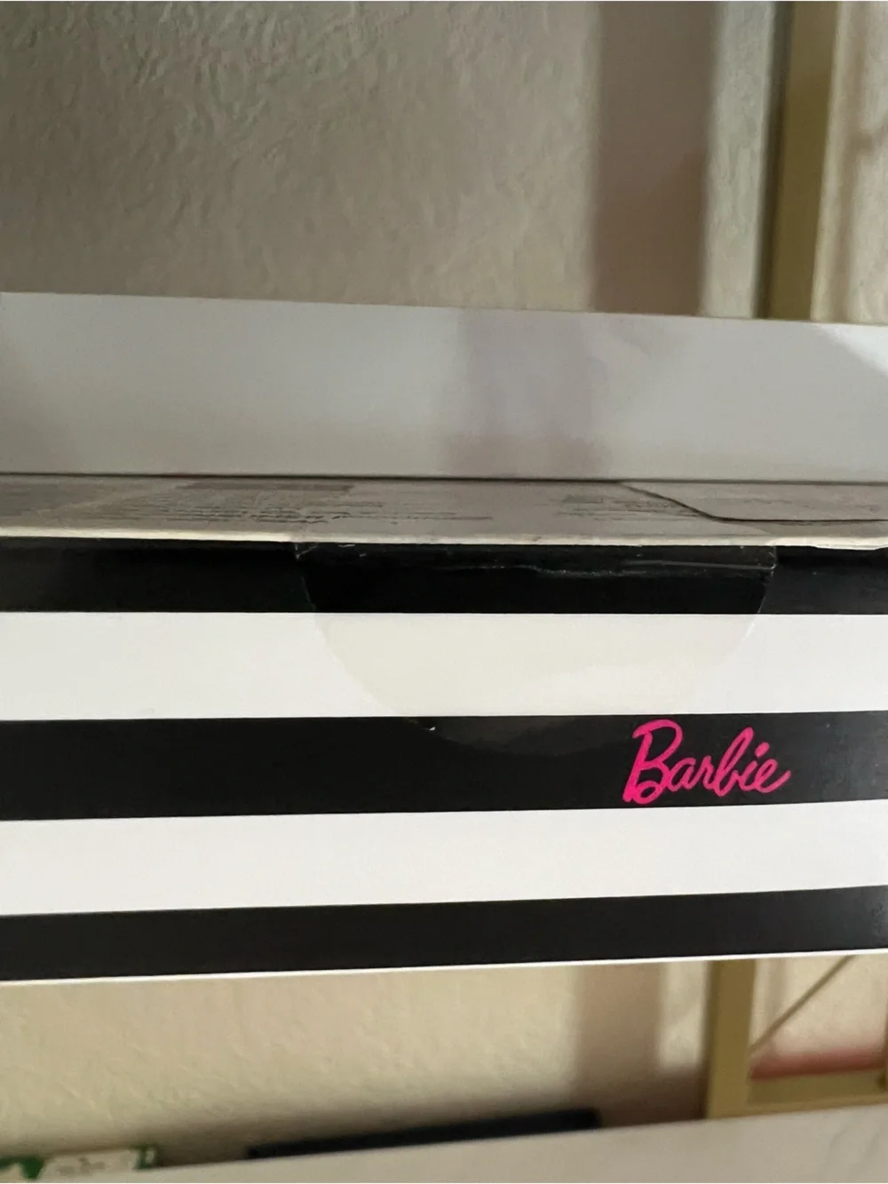 NWT London Soho New York Barbie Limited Edition 6-Piece Eye Brush Set